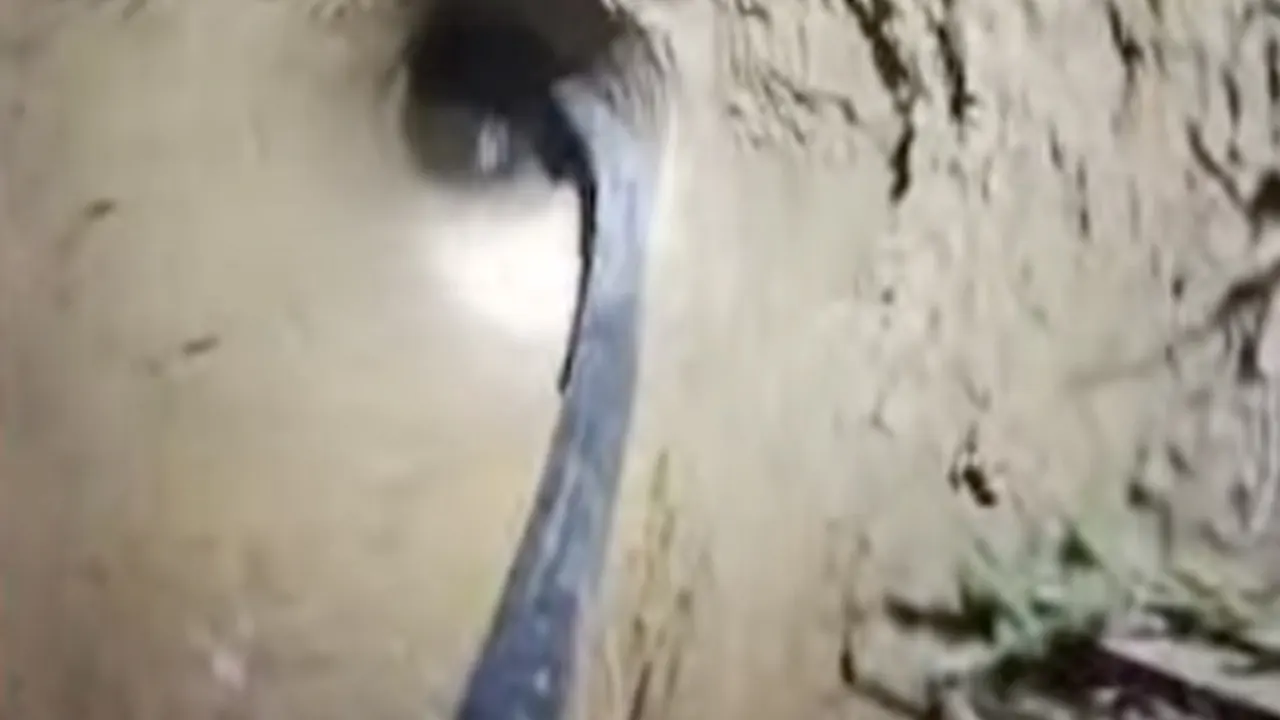 চট্টগ্রামে গভীর নলকূপের গর্তে পড়ে তিন বছরের শিশু